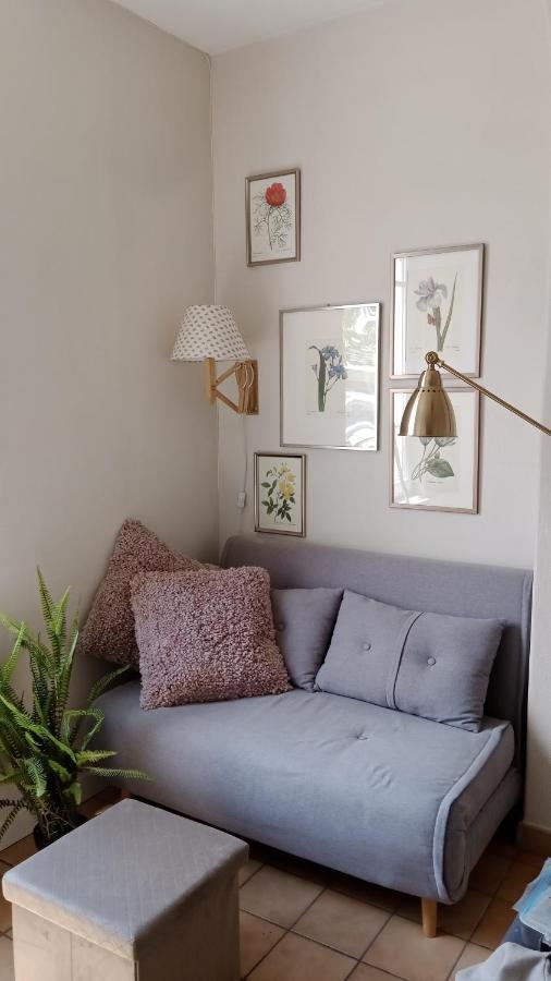 Paris Authentic House Small, Bright And Calm Studio Exterior photo