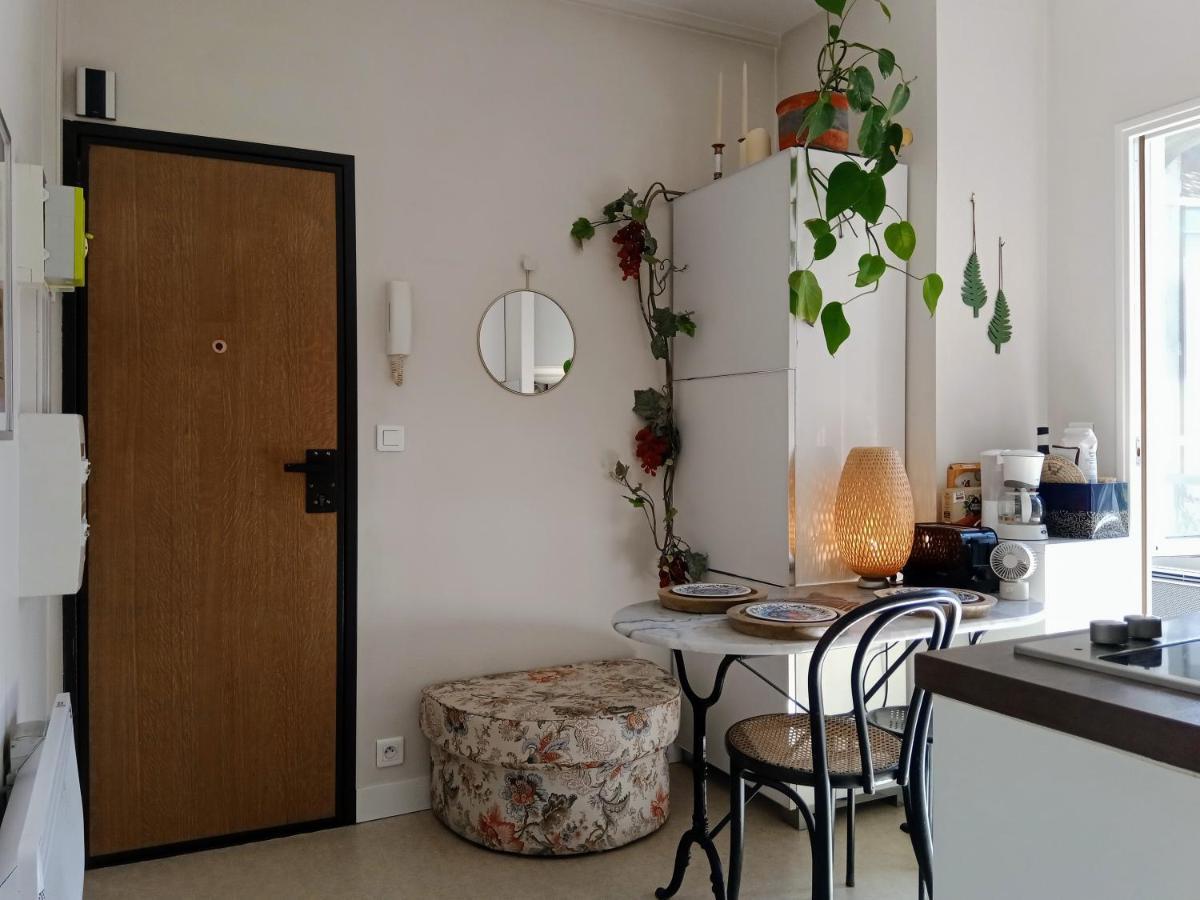 Paris Authentic House Small, Bright And Calm Studio Exterior photo