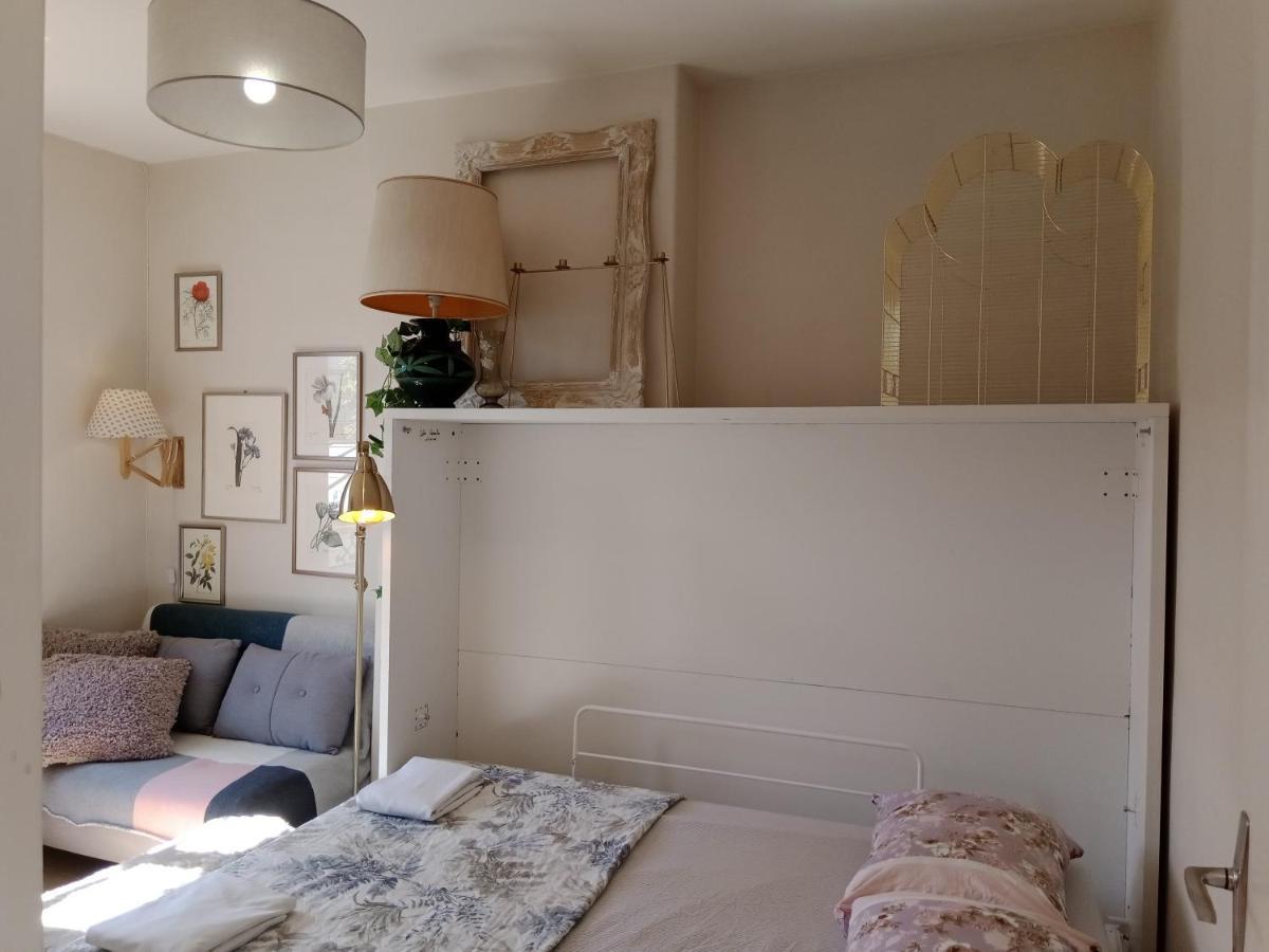 Paris Authentic House Small, Bright And Calm Studio Exterior photo