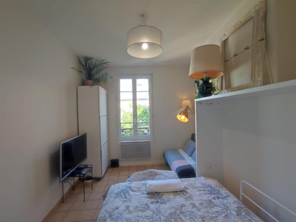 Paris Authentic House Small, Bright And Calm Studio Room photo