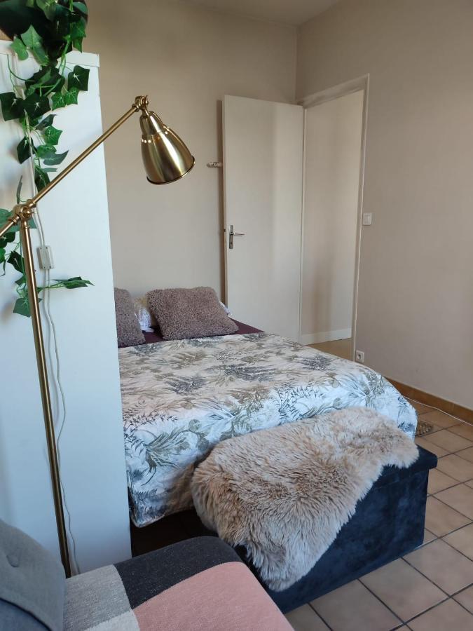 Paris Authentic House Small, Bright And Calm Studio Room photo