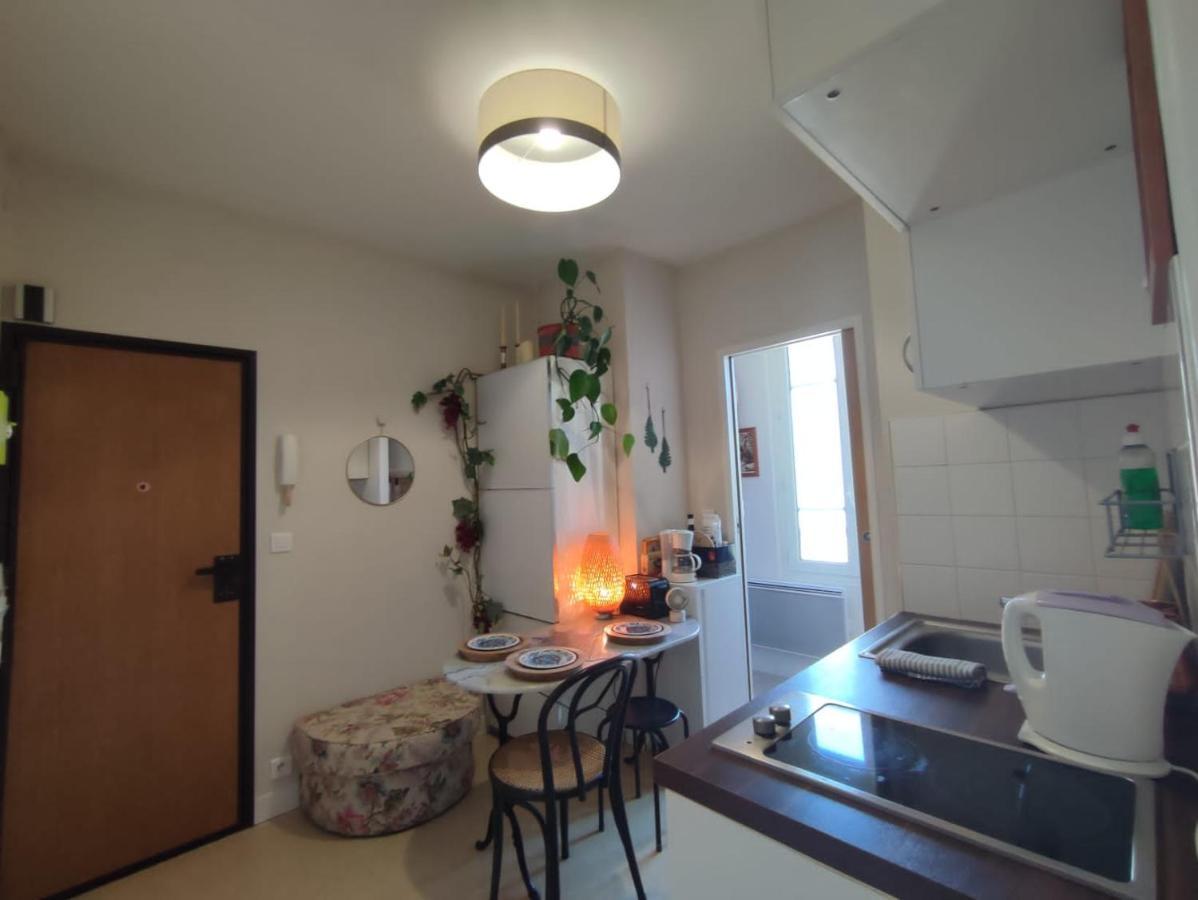Paris Authentic House Small, Bright And Calm Studio Exterior photo