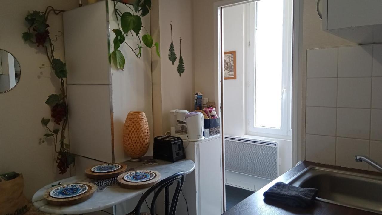 Paris Authentic House Small, Bright And Calm Studio Exterior photo