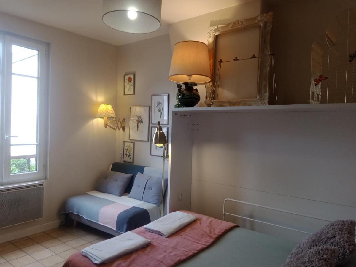Paris Authentic House Small, Bright And Calm Studio Exterior photo